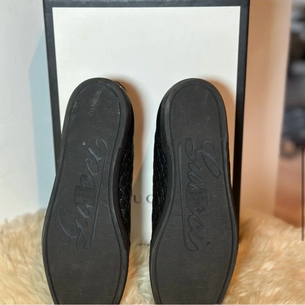 Gucci Black High-Top Sneakers with Textured Leather and Lace-Up Design - Picture 7 of 8